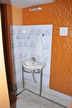 Hotel Indus Residency Kolkata